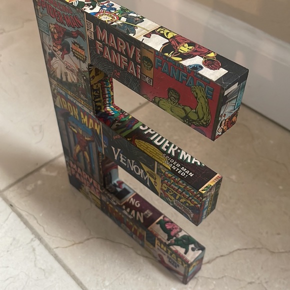 Marvel Superheroes Letter E Sign Home Decoration Wall Decor Kids Room Man CaveMa - Picture 3 of 7